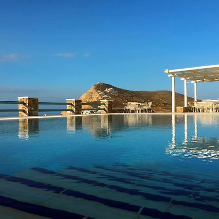 Aeri Aparthotel Folégandros Exteriör bild