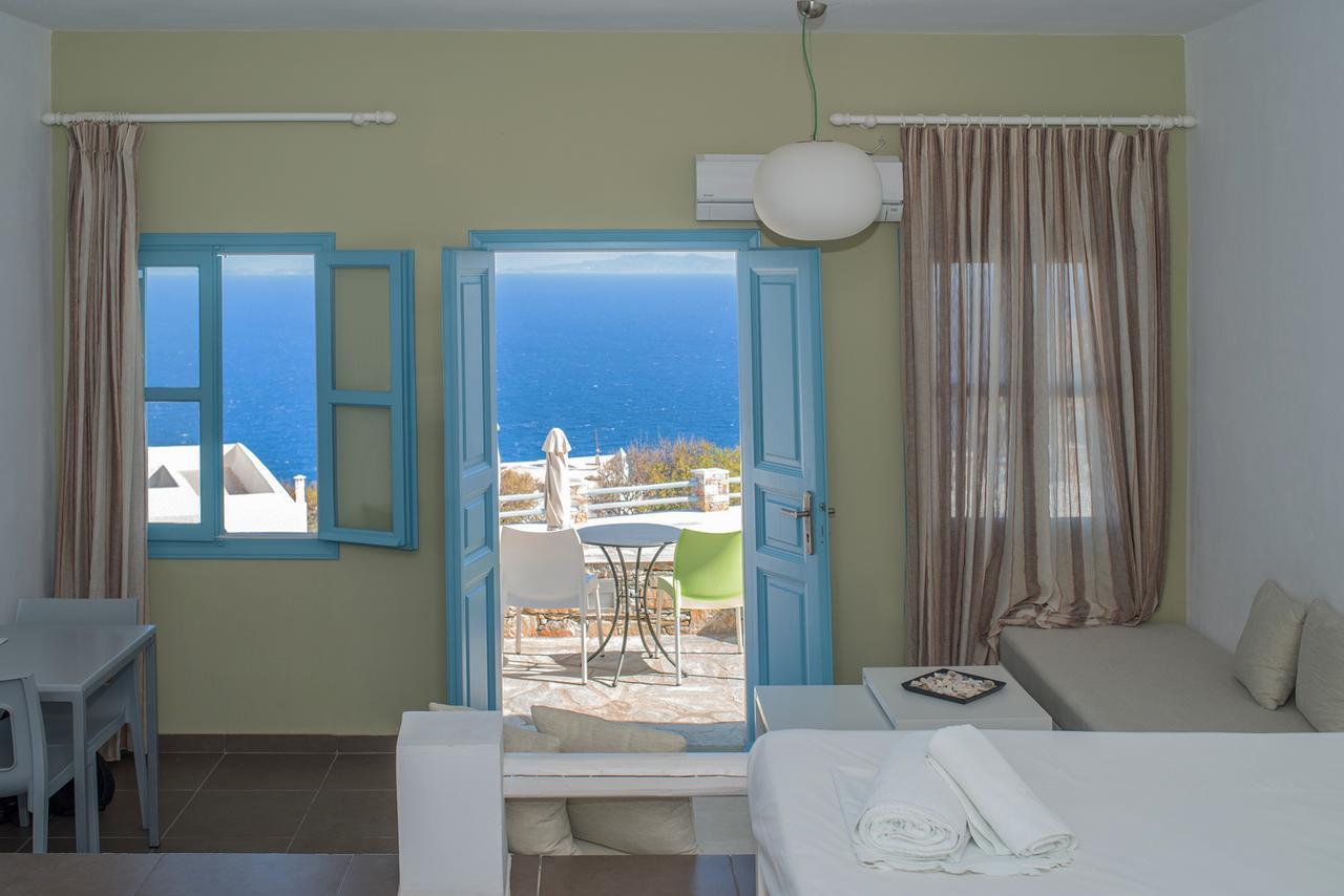 Aeri Aparthotel Folégandros Exteriör bild
