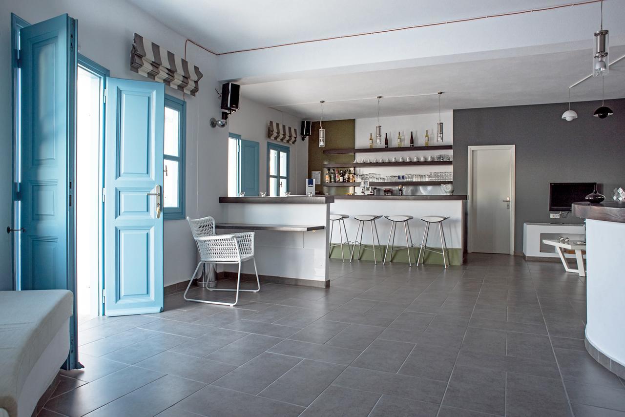 Aeri Aparthotel Folégandros Exteriör bild